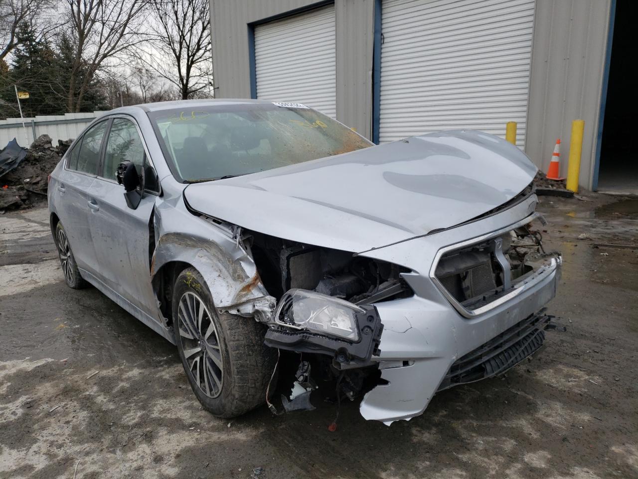 Photo 1 from auction – 2019 SUBARU LEGACY 2.5 with VIN 4S3BNAF6XK3040485