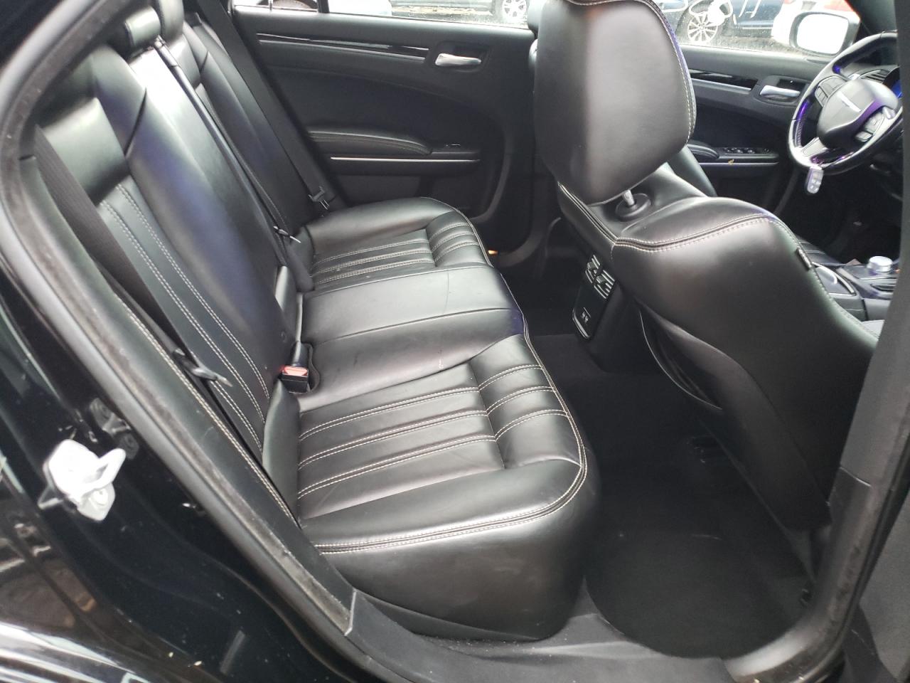 Photo 6 from auction – 2019 CHRYSLER 300 S with VIN 2C3CCAGG9KH586052