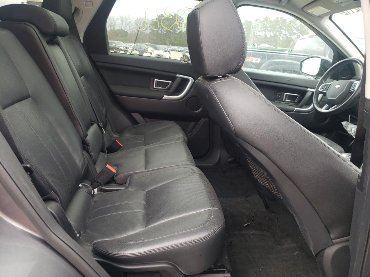 Photo 6 from auction – 2016 LAND ROVER DISCOVERY with VIN SALCR2BG1GH632955