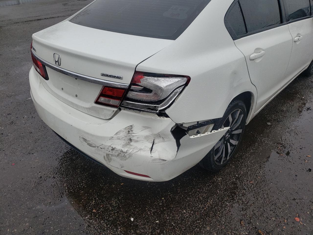 Photo 9 from auction – 2015 HONDA CIVIC SE with VIN 2HGFB2F76FH009022
