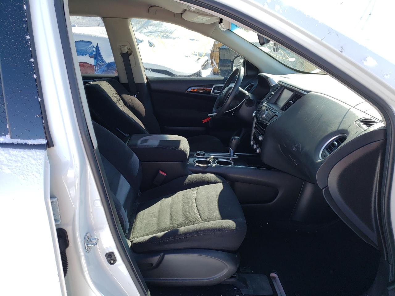 Photo 5 from auction – 2016 NISSAN PATHFINDER with VIN 5N1AR2MM1GC624090