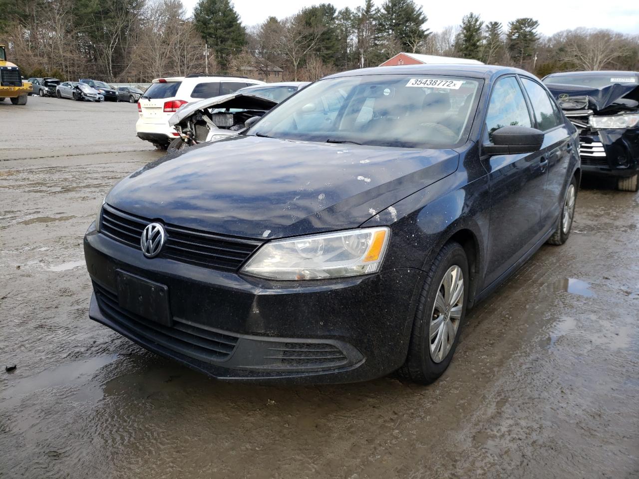Photo 2 from auction – 2014 VOLKSWAGEN JETTA BASE with VIN 3VW2K7AJ3EM399944
