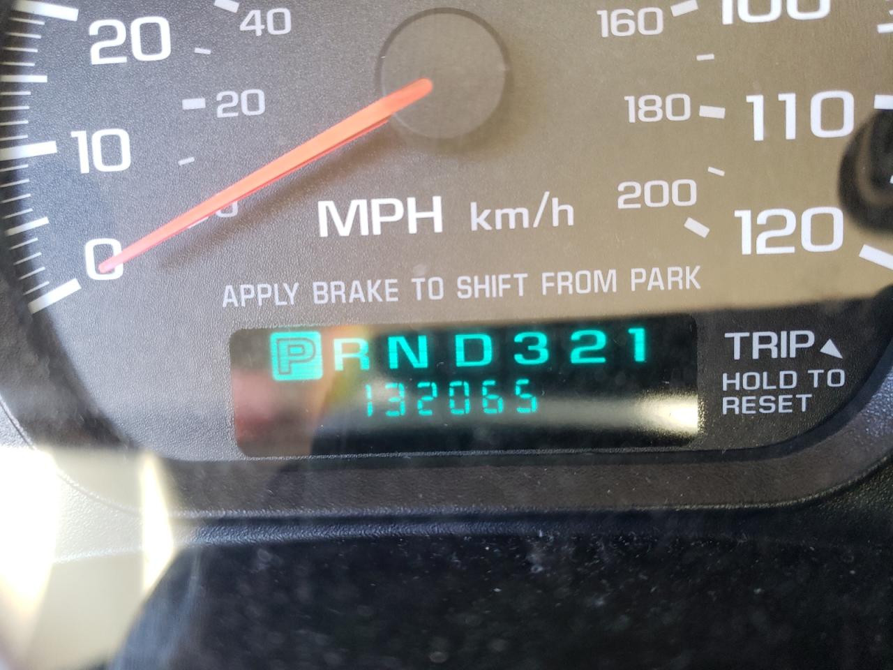 Photo 8 from auction – 2005 CHEVROLET IMPALA with VIN 2G1WF52E259150390