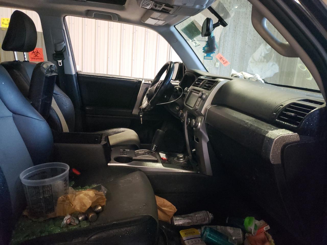 Photo 5 from auction – 2017 TOYOTA 4RUNNER SR with VIN JTEBU5JR7H5415964