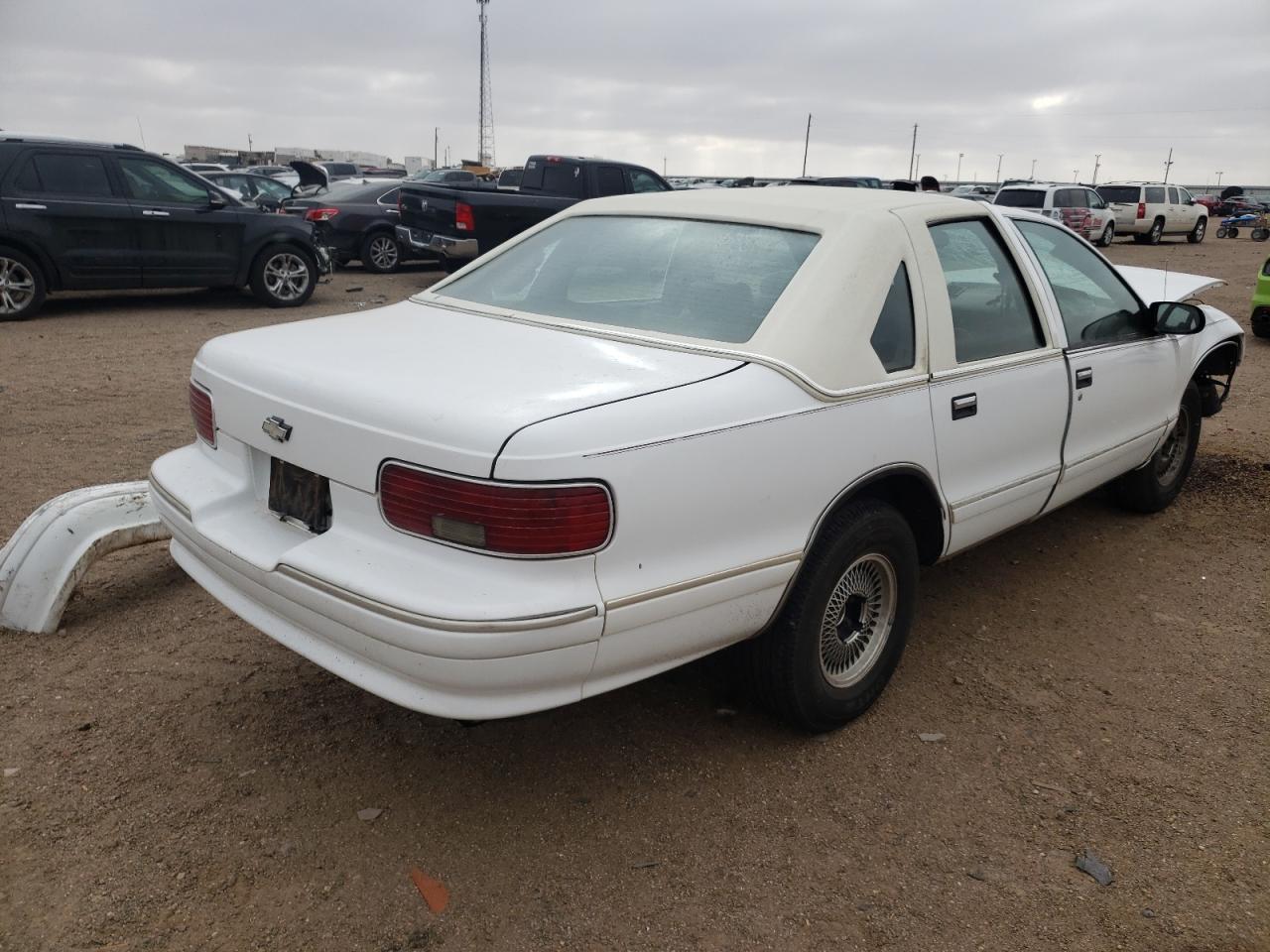 Photo 4 from auction – 1996 CHEVROLET CAPRICE / with VIN 1G1BL52P4TR168322