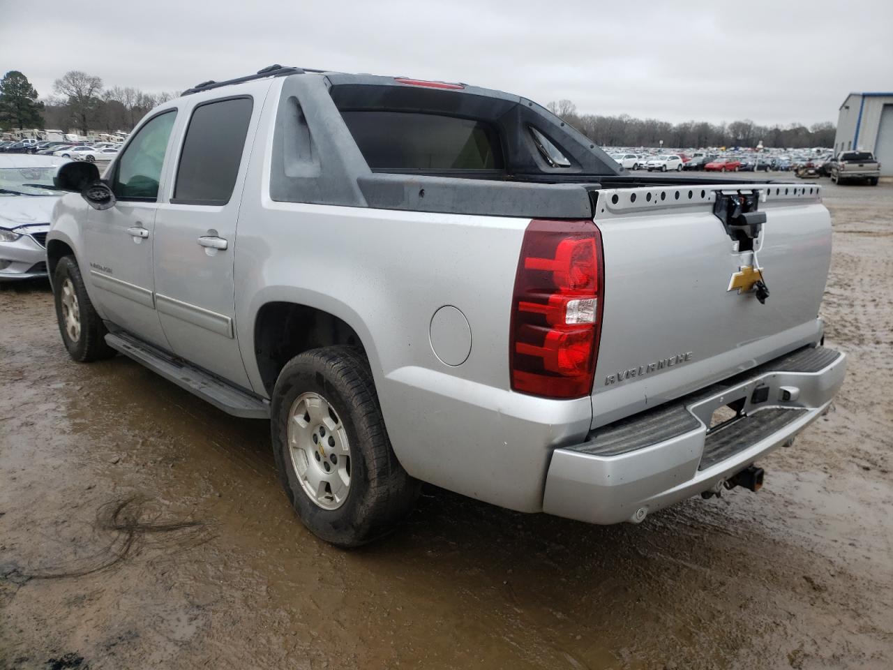 Photo 3 from auction – 2012 CHEVROLET AVALANCHE with VIN 3GNMCEE00CG237903
