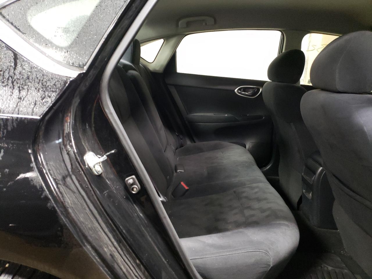 Photo 6 from auction – 2013 NISSAN SENTRA S with VIN 1N4AB7AP1DN910449