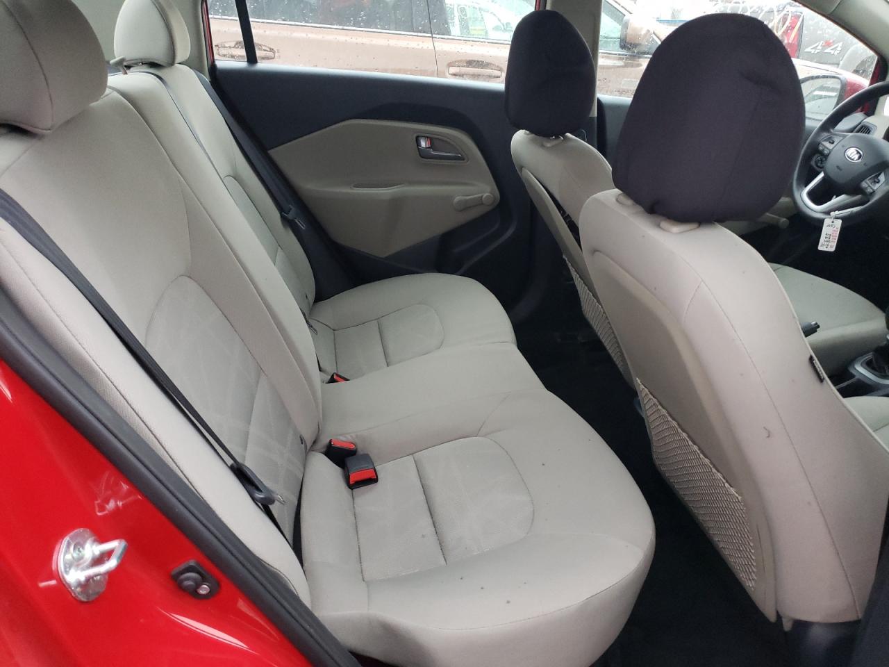 Photo 6 from auction – 2014 KIA RIO LX with VIN KNADM4A33E6411089