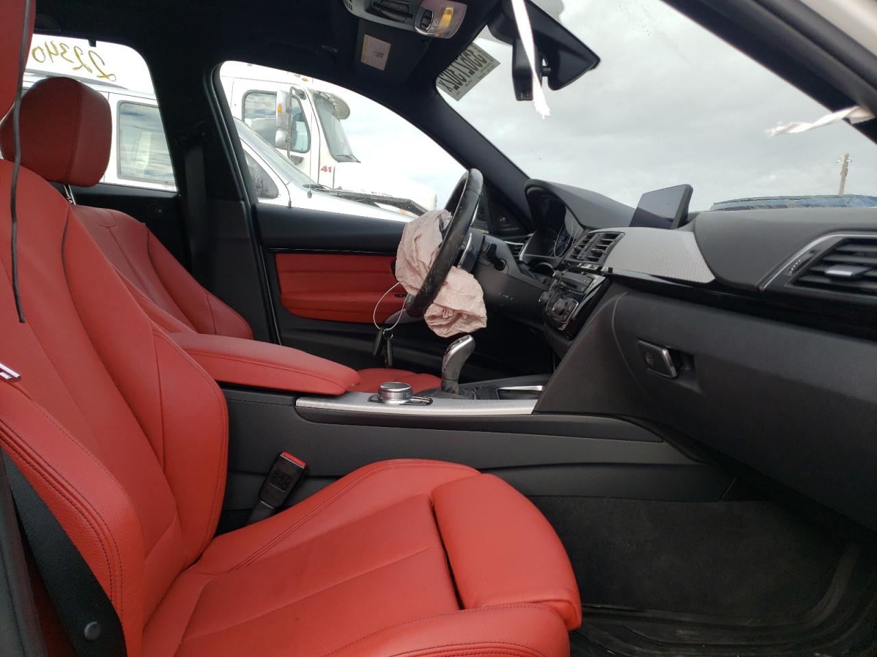 Photo 5 from auction – 2017 BMW 330 XI with VIN WBA8K3C31HA022578