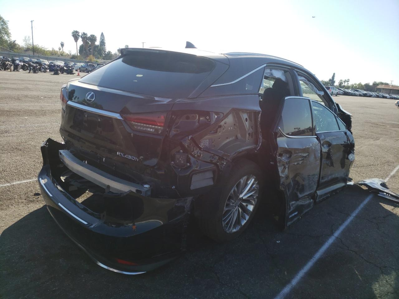 Photo 4 from auction – 2022 LEXUS RX 450H with VIN 2T2JGMDA1NC072764