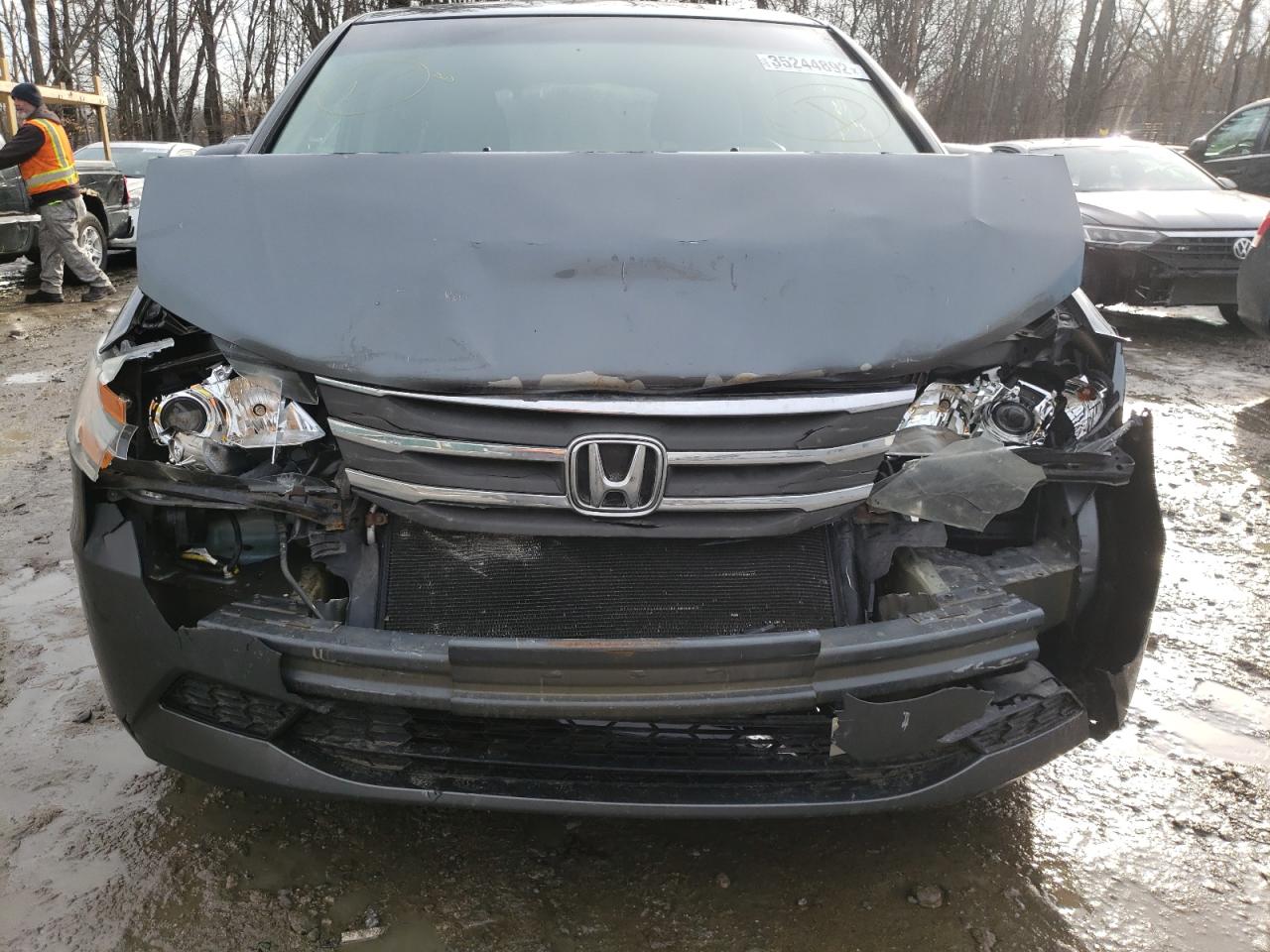 Photo 9 from auction – 2011 HONDA ODYSSEY LX with VIN 5FNRL5H2XBB043170