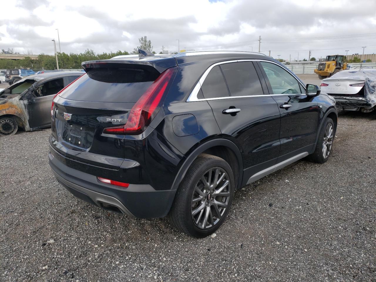 Photo 4 from auction – 2019 CADILLAC XT4 PREMIU with VIN 1GYFZCR44KF115413