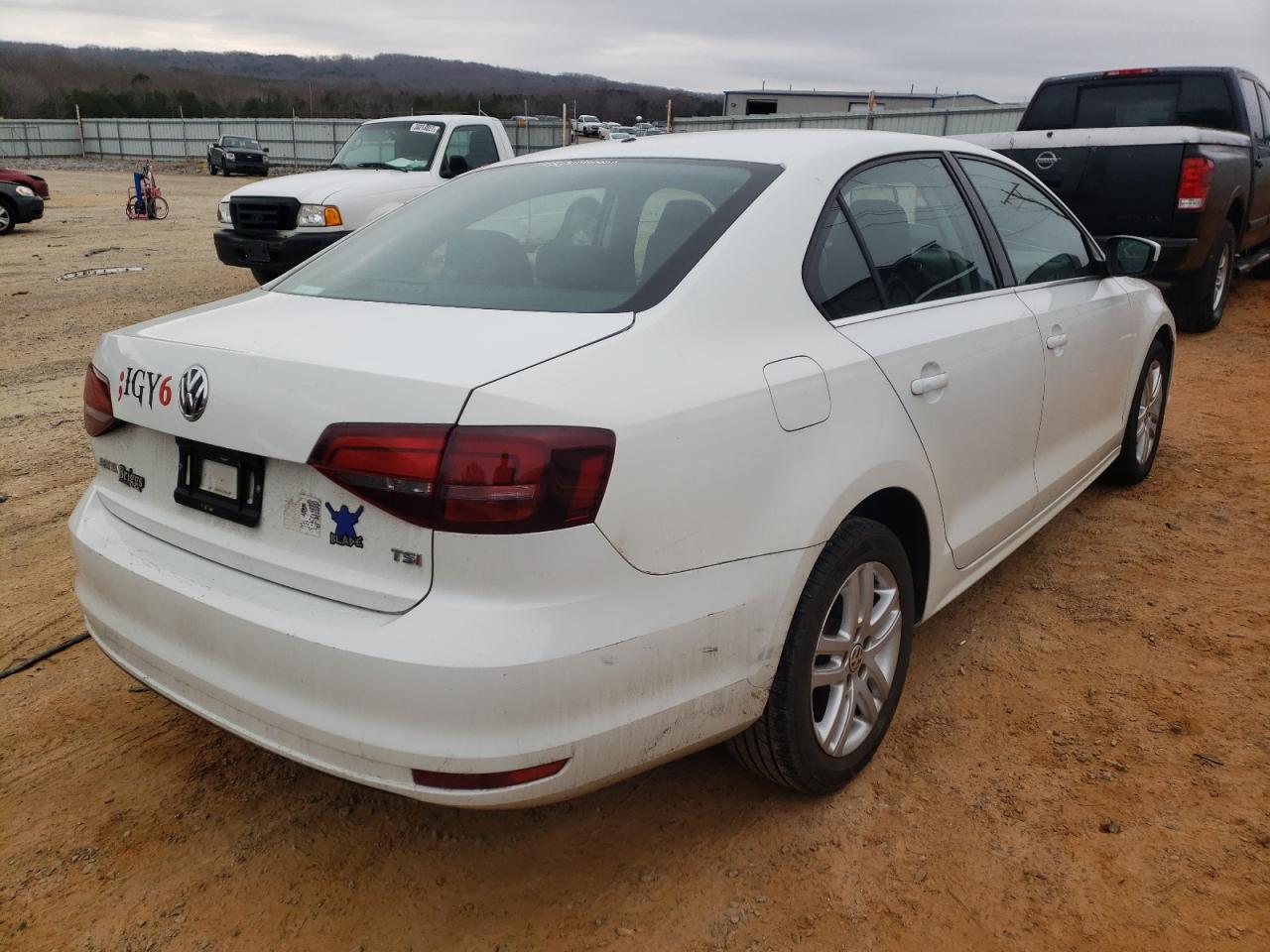 Photo 4 from auction – 2017 VOLKSWAGEN JETTA S with VIN 3VW2B7AJ6HM267765
