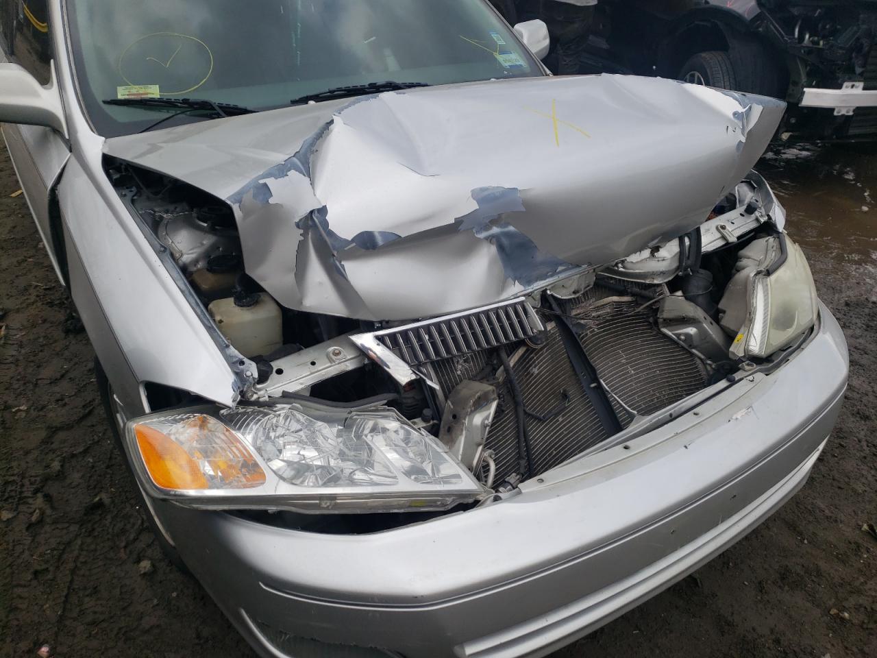 Photo 9 from auction – 2001 TOYOTA AVALON XL with VIN 4T1BF28B91U165446