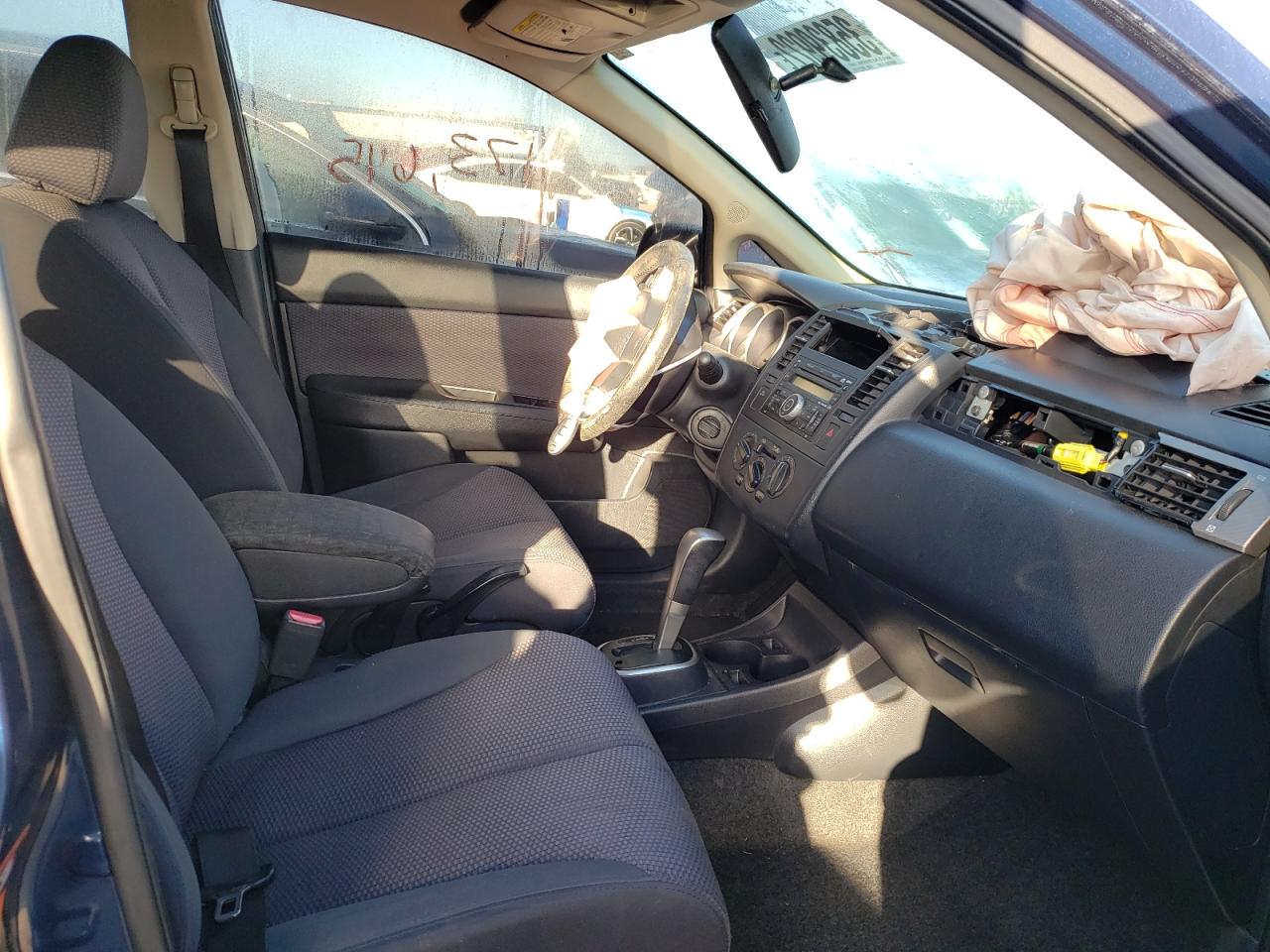 Photo 5 from auction – 2007 NISSAN VERSA with VIN 3N1BC13E77L456591