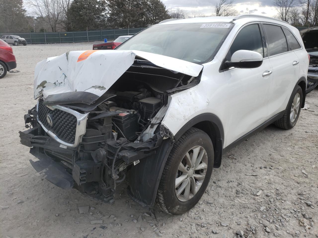 Photo 2 from auction – 2016 KIA SORENTO LX with VIN 5XYPG4A33GG053385
