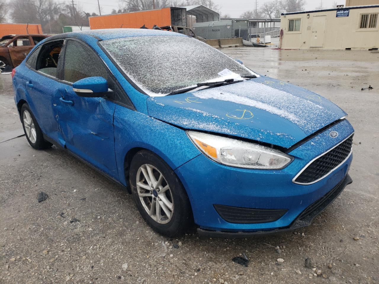 FORD FOCUS SE 2015 with VIN 1FADP3F24FL262995 - Photo from auction