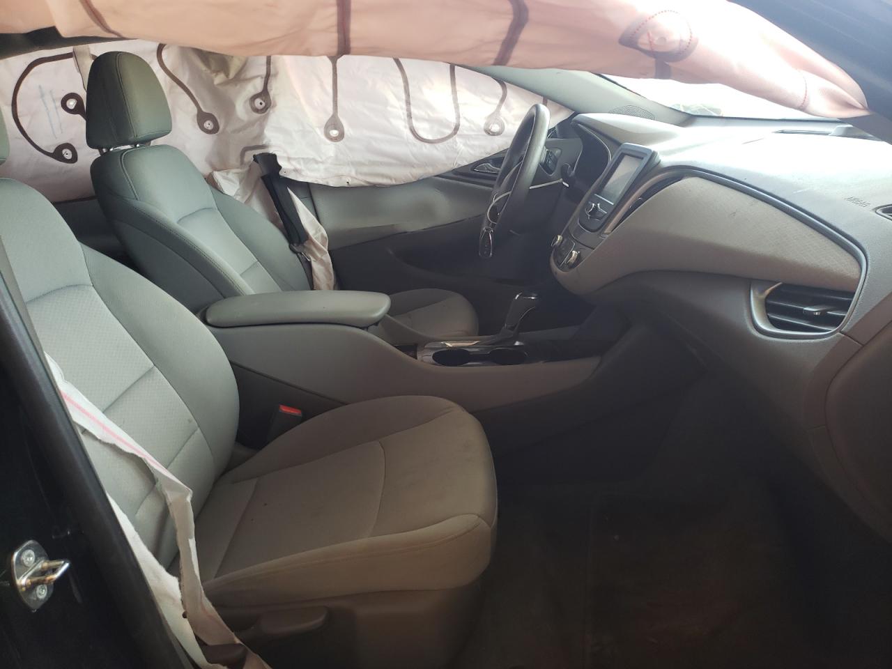 Photo 5 from auction – 2016 CHEVROLET MALIBU LS with VIN 1G1ZB5ST2GF355838