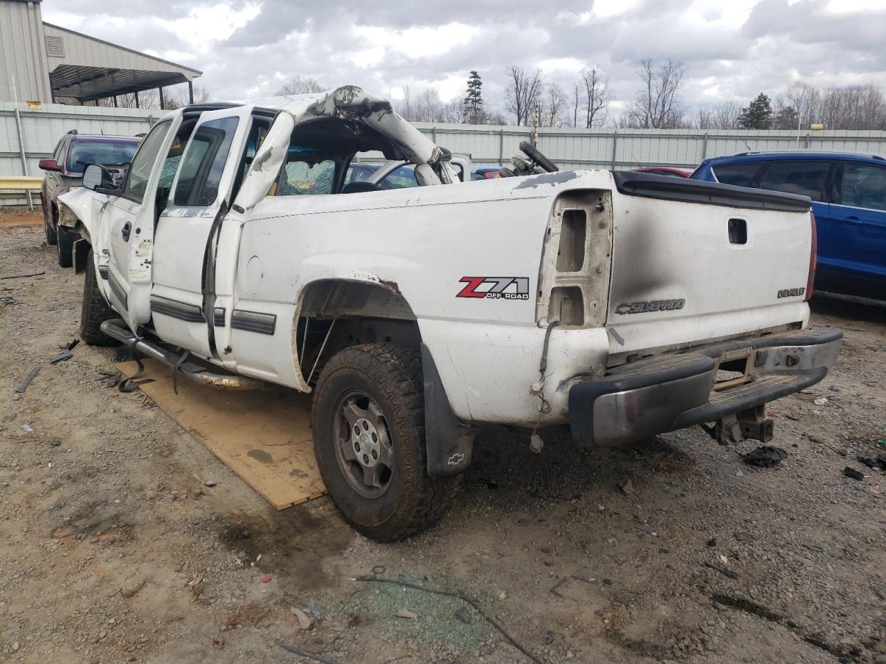 Photo 3 from auction – 2002 CHEVROLET SILVERADO with VIN 2GCEK19T321213549