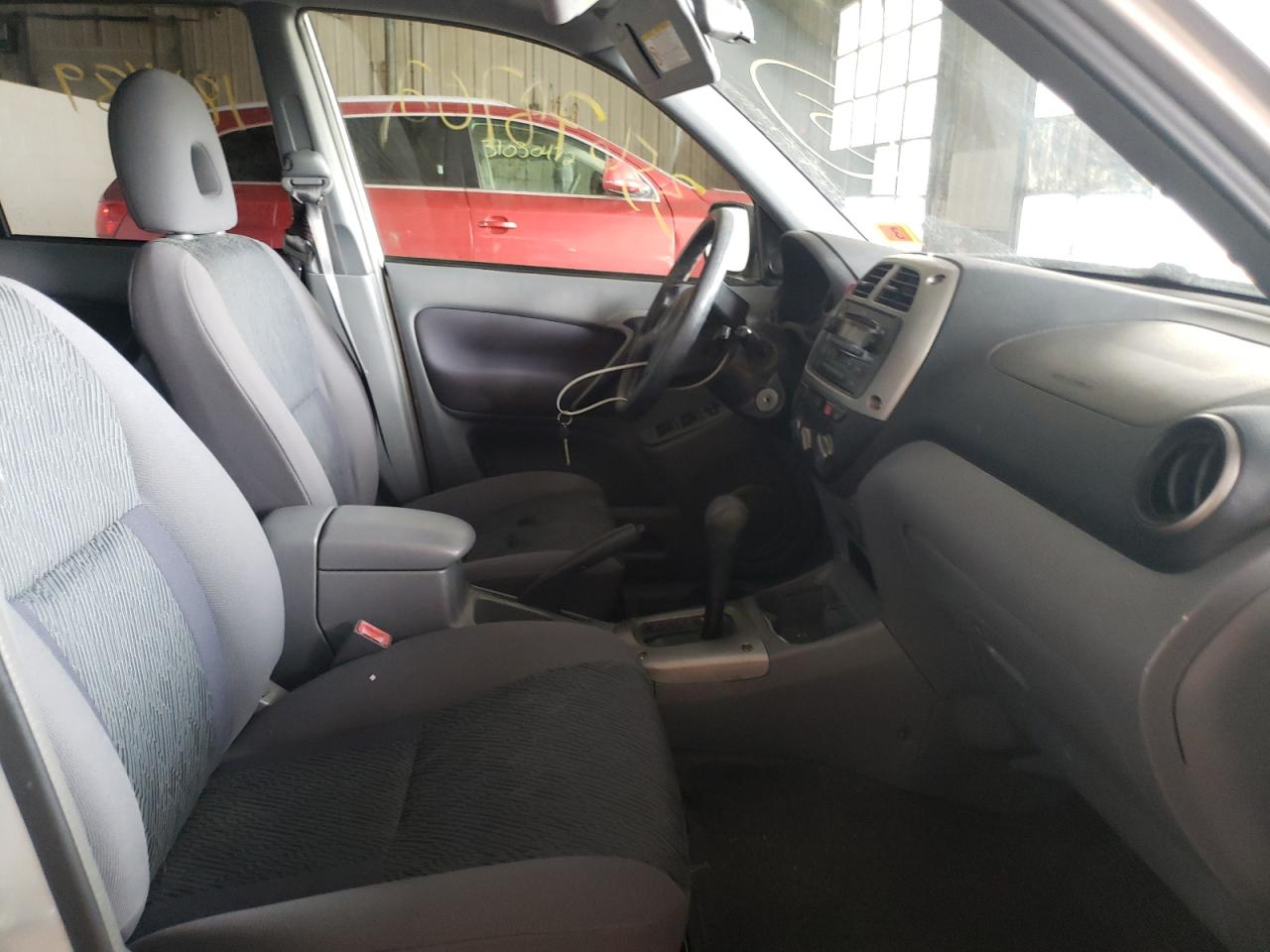 Photo 5 from auction – 2003 TOYOTA RAV4 with VIN JTEHH20V136073748