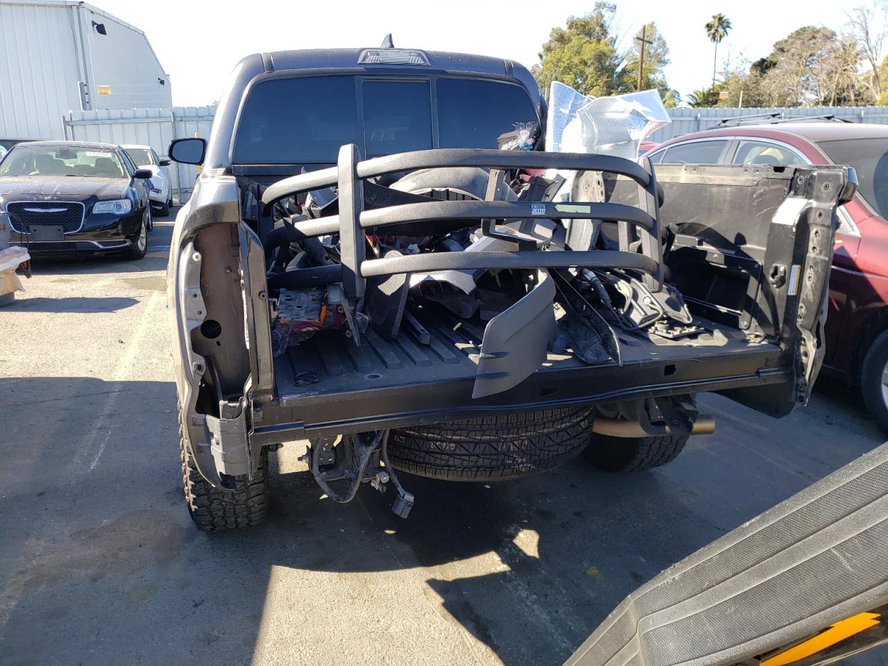 Photo 9 from auction – 2017 TOYOTA TACOMA DOU with VIN 3TMAZ5CN9HM041895