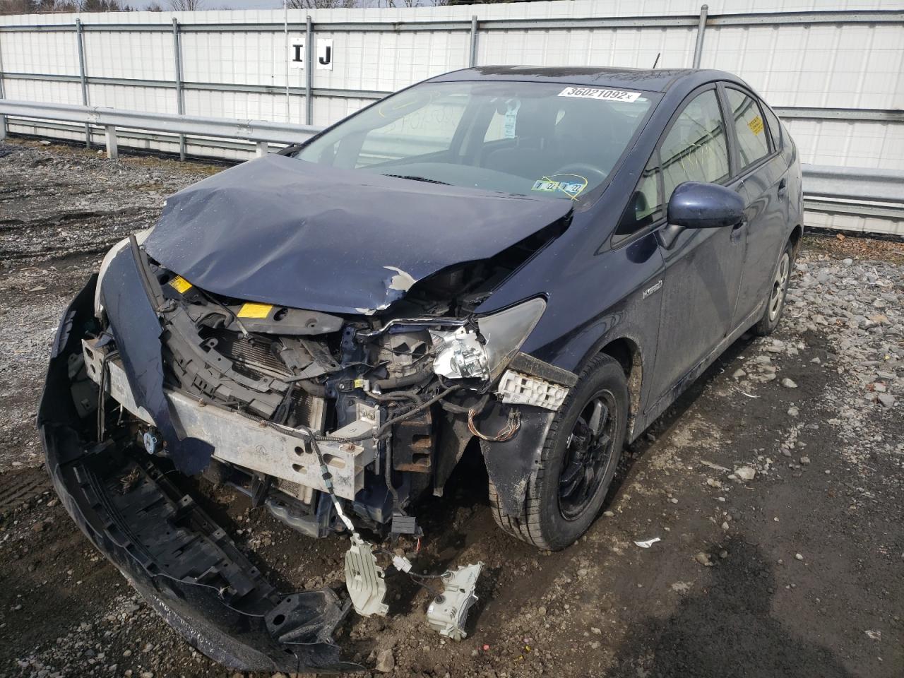 Photo 2 from auction – 2014 TOYOTA PRIUS with VIN JTDKN3DU4E1794754