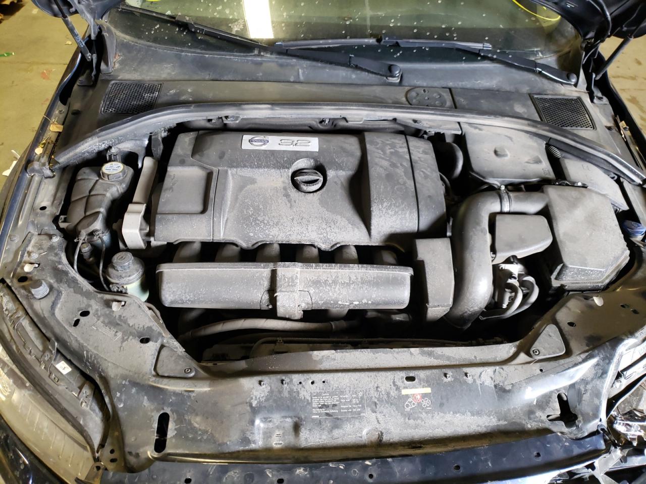 Photo 7 from auction – 2011 VOLVO XC70 3.2 with VIN YV4940BZ3B1098846