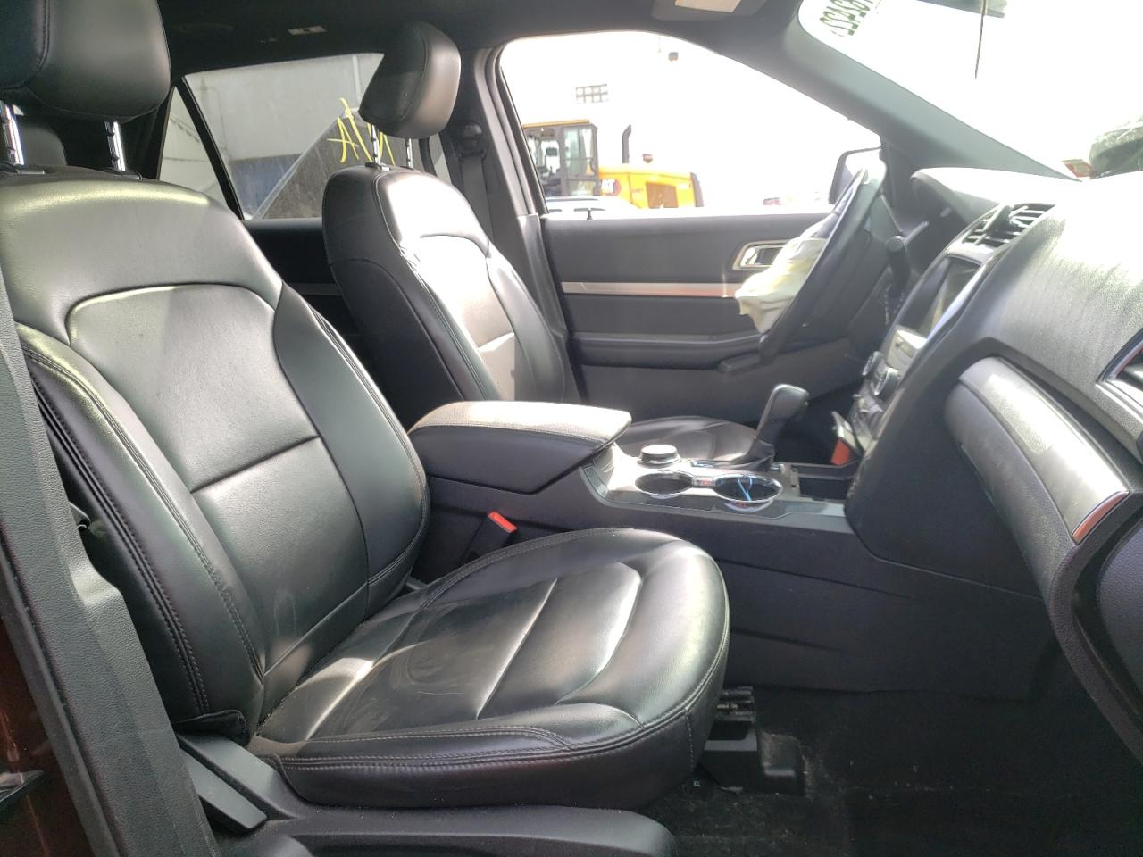 Photo 5 from auction – 2019 FORD EXPLORER X with VIN 1FM5K8D83KGA48516