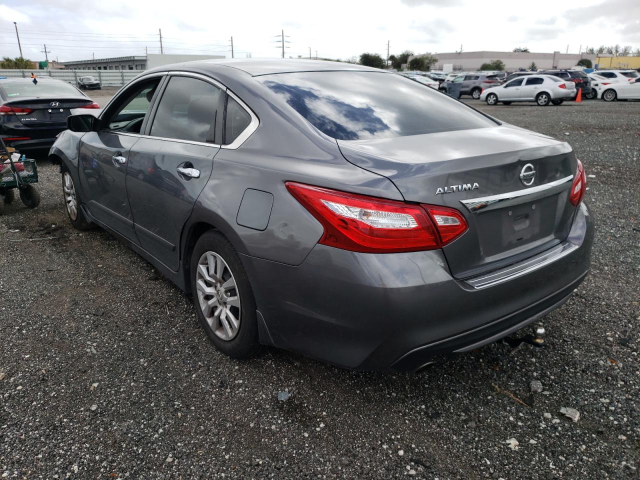 Photo 3 from auction – 2017 NISSAN ALTIMA 2.5 with VIN 1N4AL3AP9HC124891