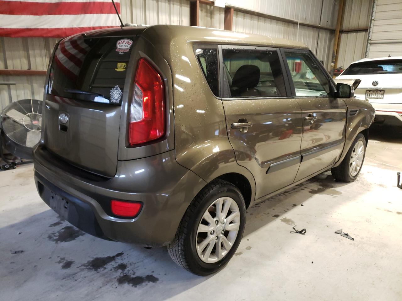 Photo 4 from auction – 2012 KIA SOUL + with VIN KNDJT2A62C7374888