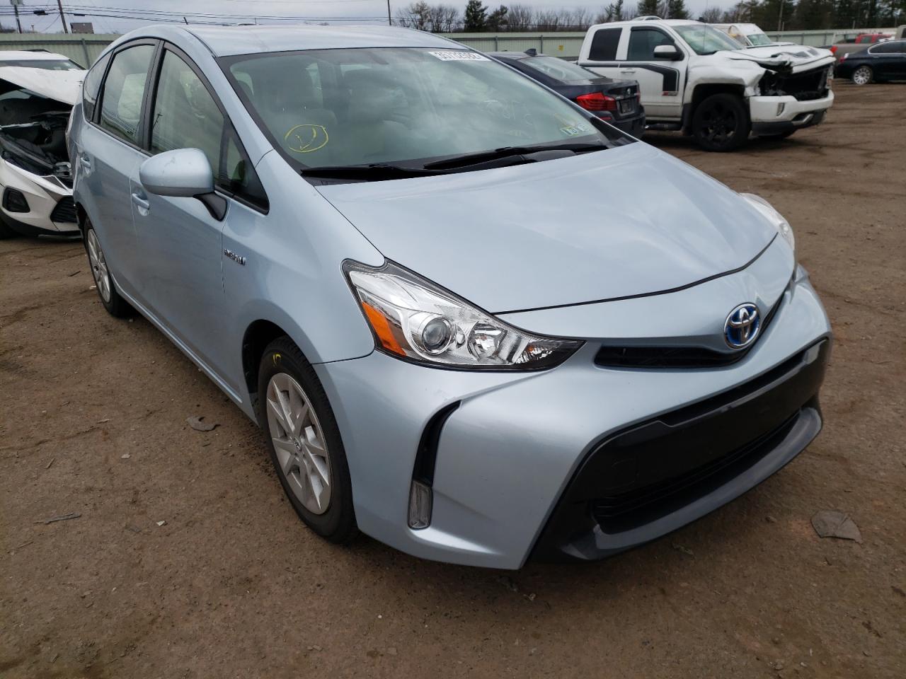 TOYOTA PRIUS V 2015 with VIN JTDZN3EU4FJ033592 - Photo from auction