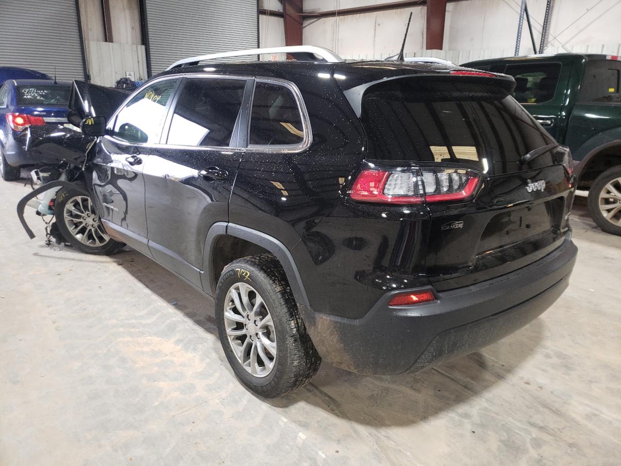 Photo 3 from auction – 2019 JEEP CHEROKEE L with VIN 1C4PJLLB9KD151537