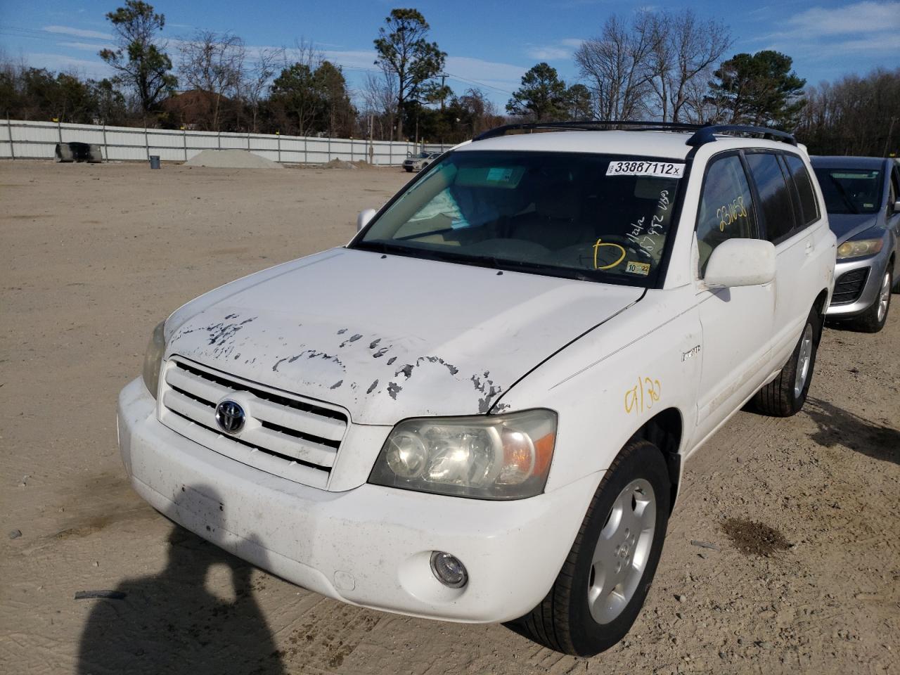 Photo 2 from auction – 2004 TOYOTA HIGHLANDER with VIN JTEDP21A240007923