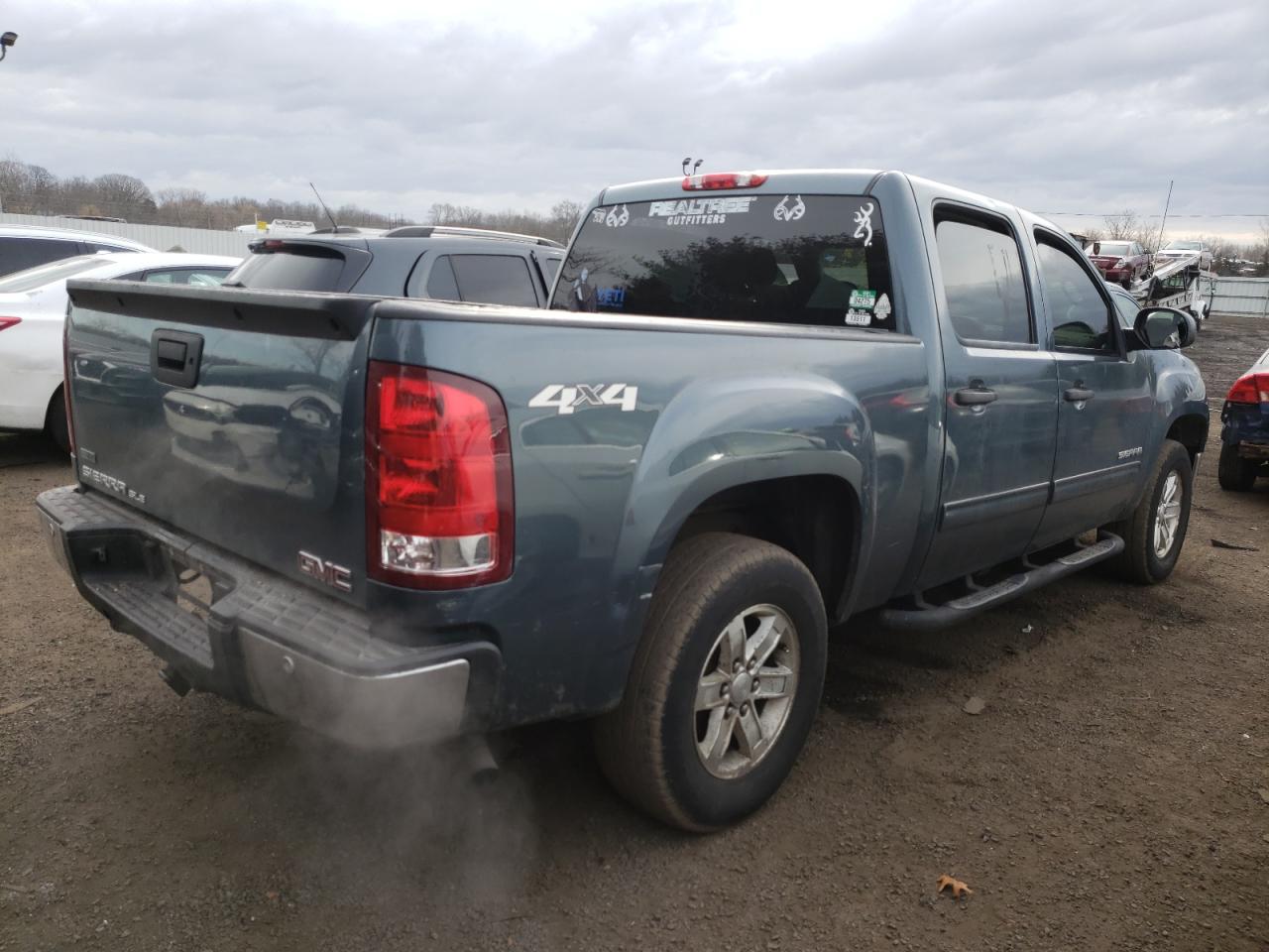 Photo 4 from auction – 2011 GMC SIERRA K15 with VIN 3GTP2VE34BG313172