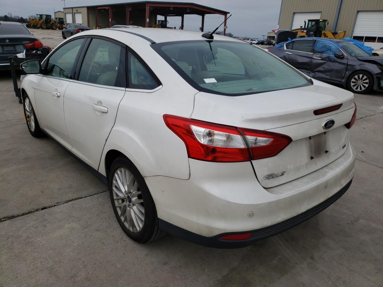 Photo 3 from auction – 2012 FORD FOCUS SEL with VIN 1FAHP3H22CL361969