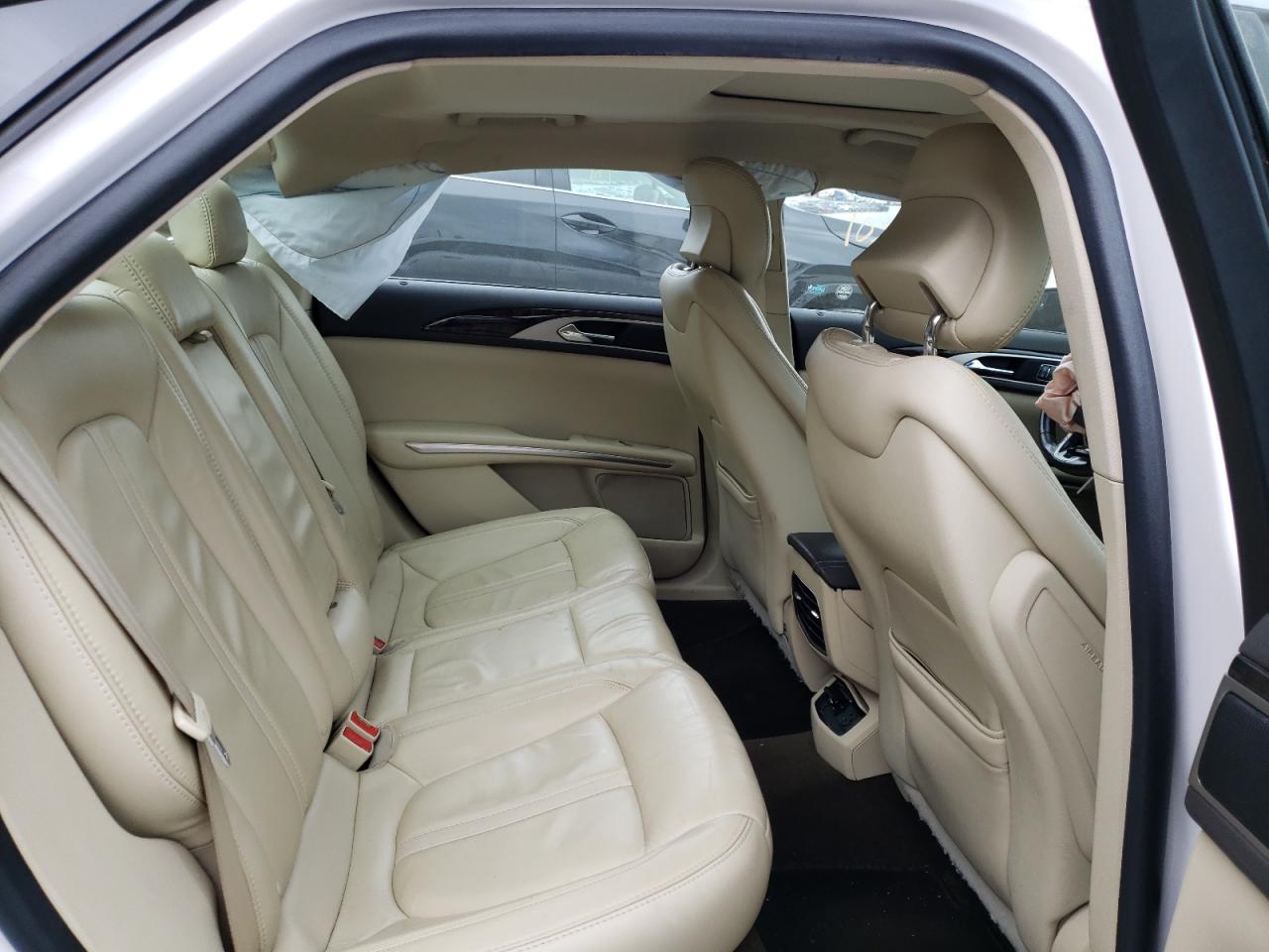 Photo 6 from auction – 2015 LINCOLN MKZ HYBRID with VIN 3LN6L2LU2FR600907