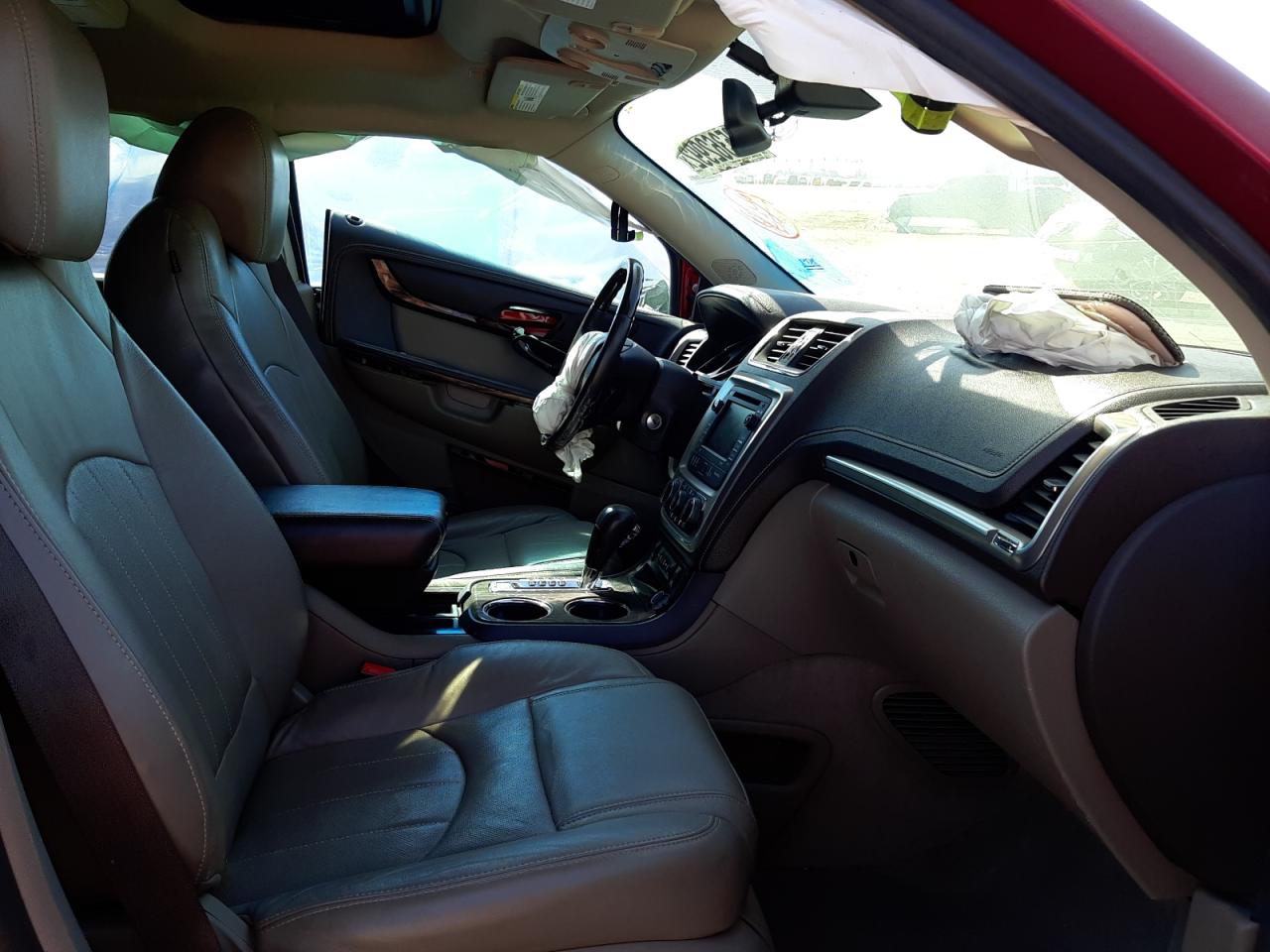 Photo 5 from auction – 2014 GMC ACADIA DEN with VIN 1GKKRTKD8EJ171889