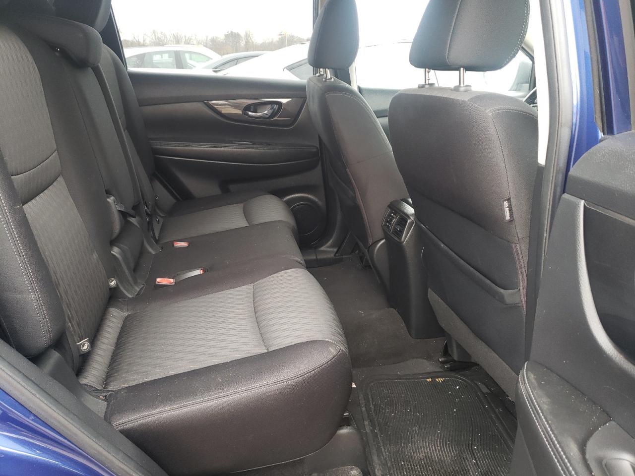 Photo 6 from auction – 2018 NISSAN ROGUE S with VIN JN8AT2MT9JW450356