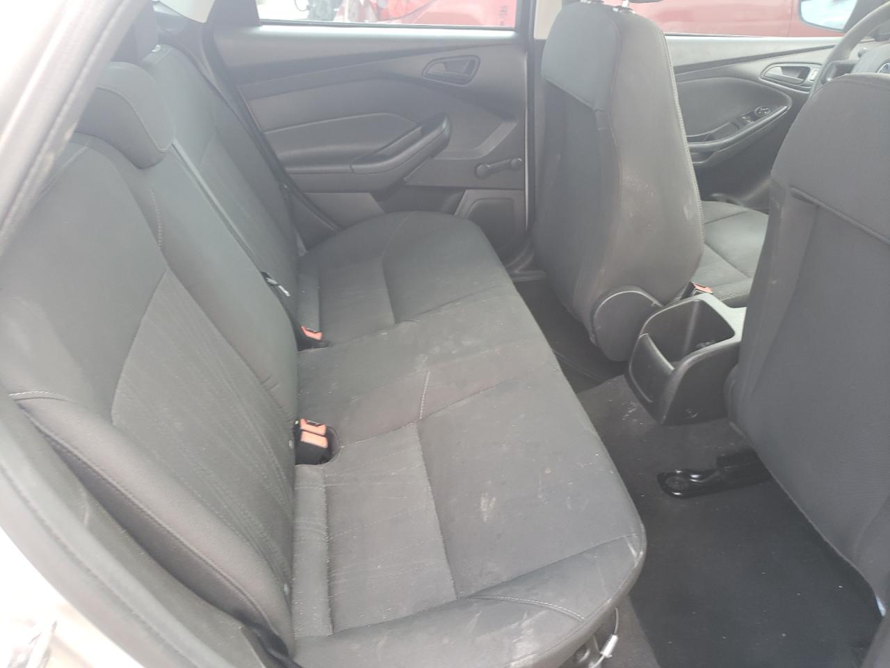 Photo 6 from auction – 2016 FORD FOCUS S with VIN 1FADP3E28GL311165