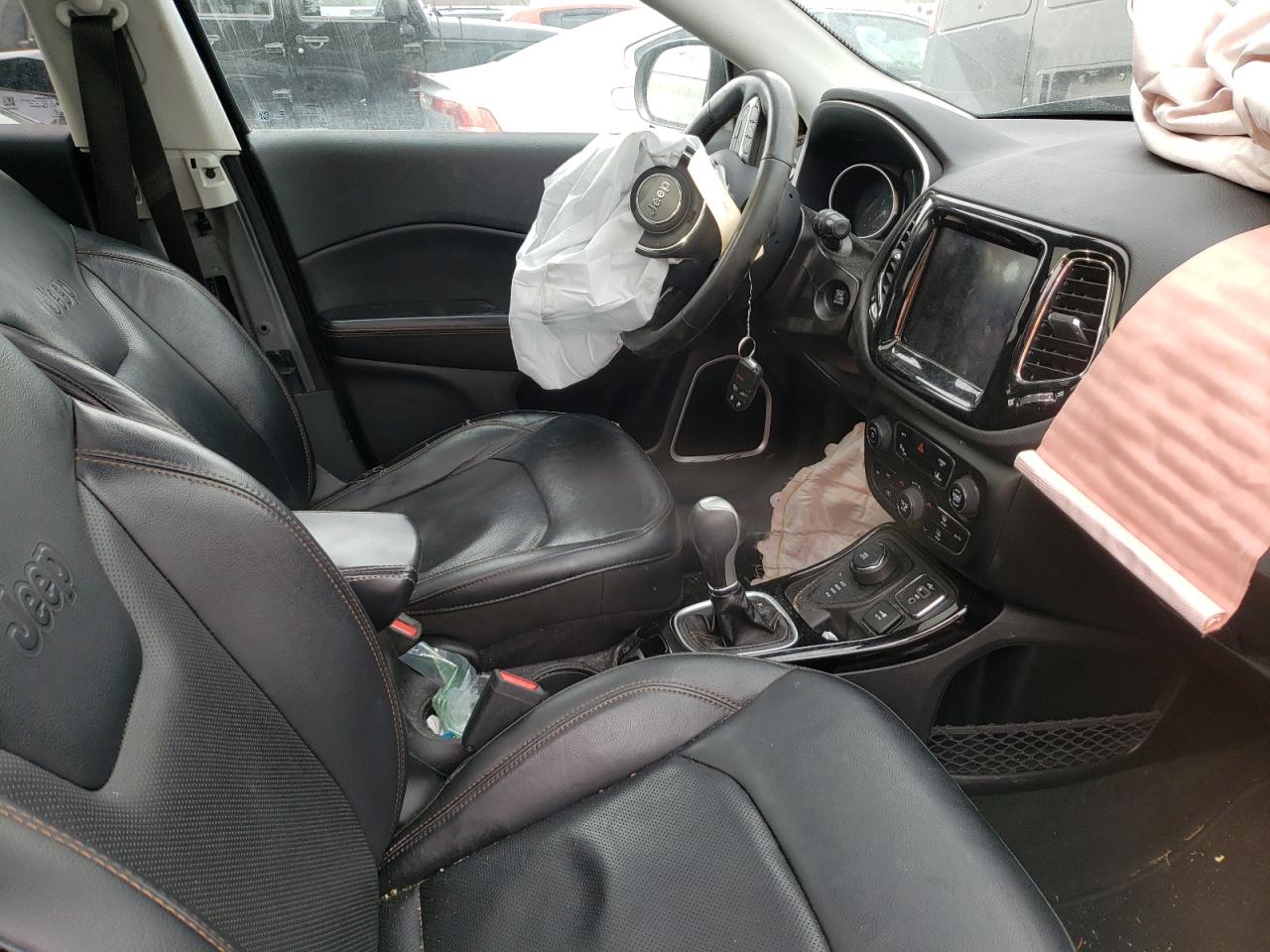 Photo 5 from auction – 2019 JEEP COMPASS LI with VIN 3C4NJDCB2KT628736