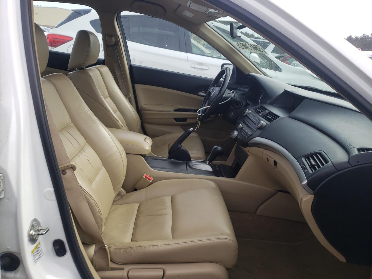 Photo 5 from auction – 2012 HONDA ACCORD SE with VIN 1HGCP2F63CA031467