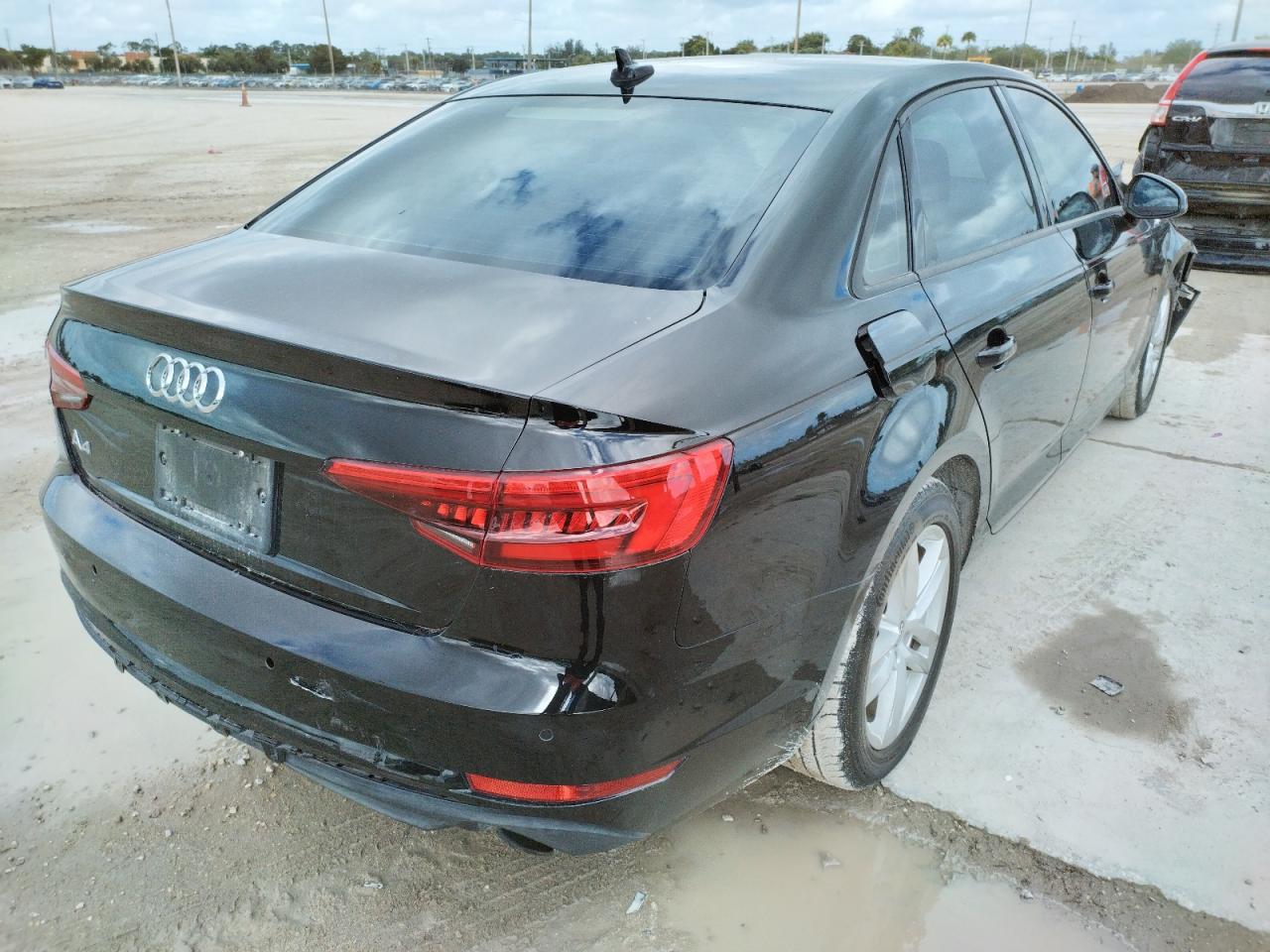 Photo 4 from auction – 2017 AUDI A4 PREMIUM with VIN WAUGNAF47HN001948