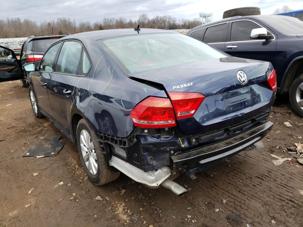 Photo 3 from auction – 2013 VOLKSWAGEN PASSAT S with VIN 1VWAP7A35DC082262