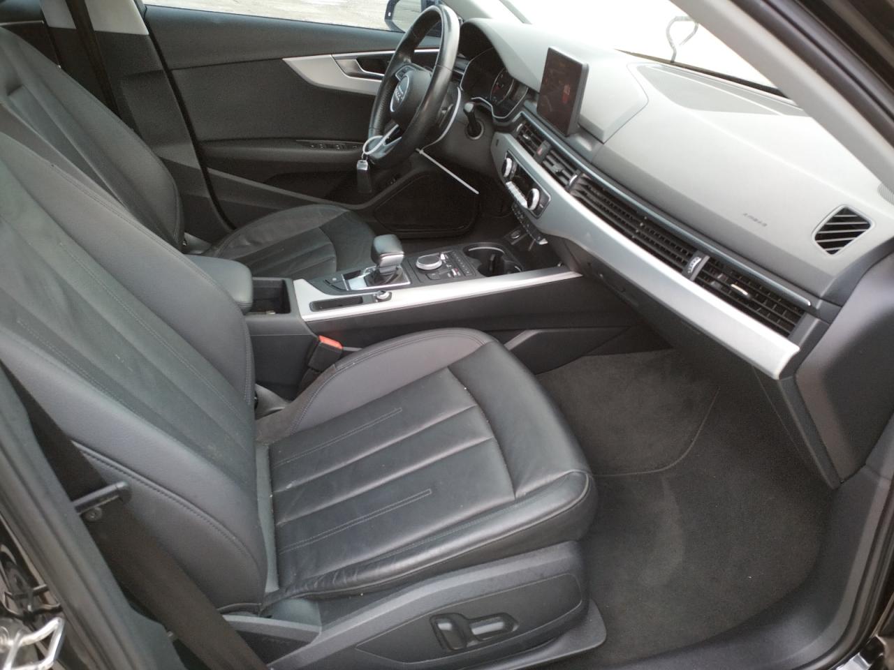 Photo 5 from auction – 2017 AUDI A4 PREMIUM with VIN WAUGNAF47HN001948