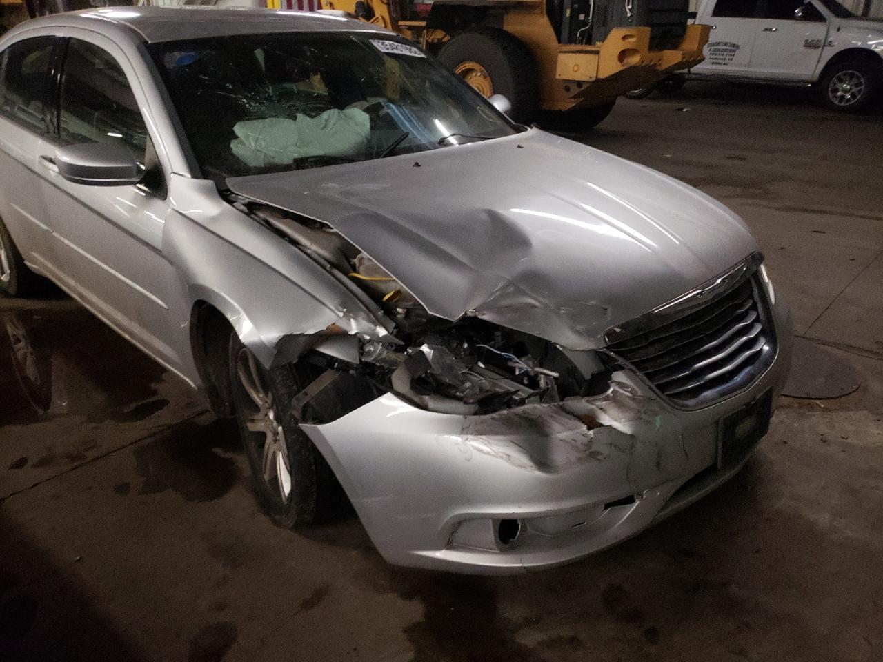 Photo 9 from auction – 2012 CHRYSLER 200 LX with VIN 1C3CCBAB1CN317099