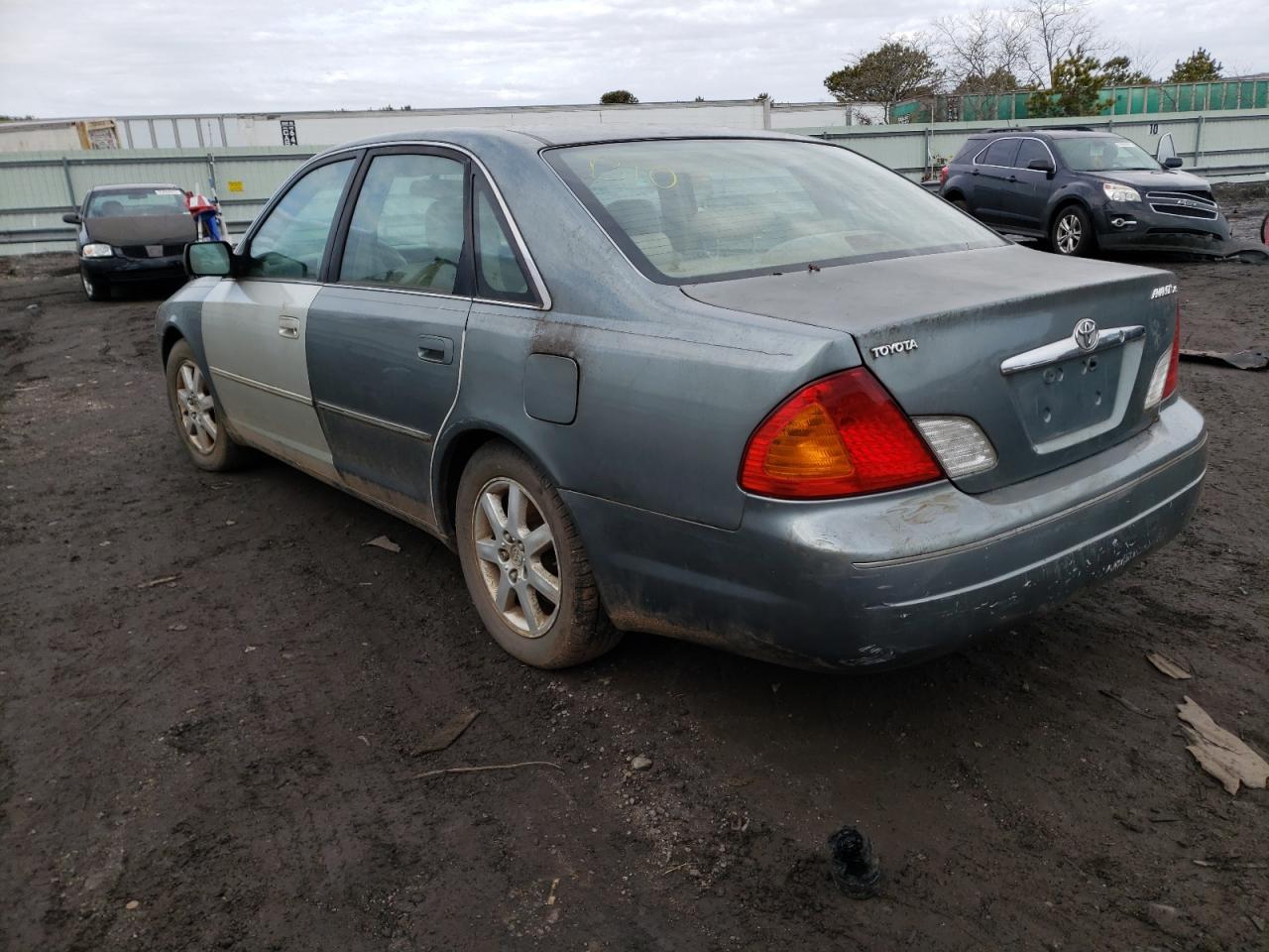 Photo 3 from auction – 2000 TOYOTA AVALON XL with VIN 4T1BF28B4YU082968