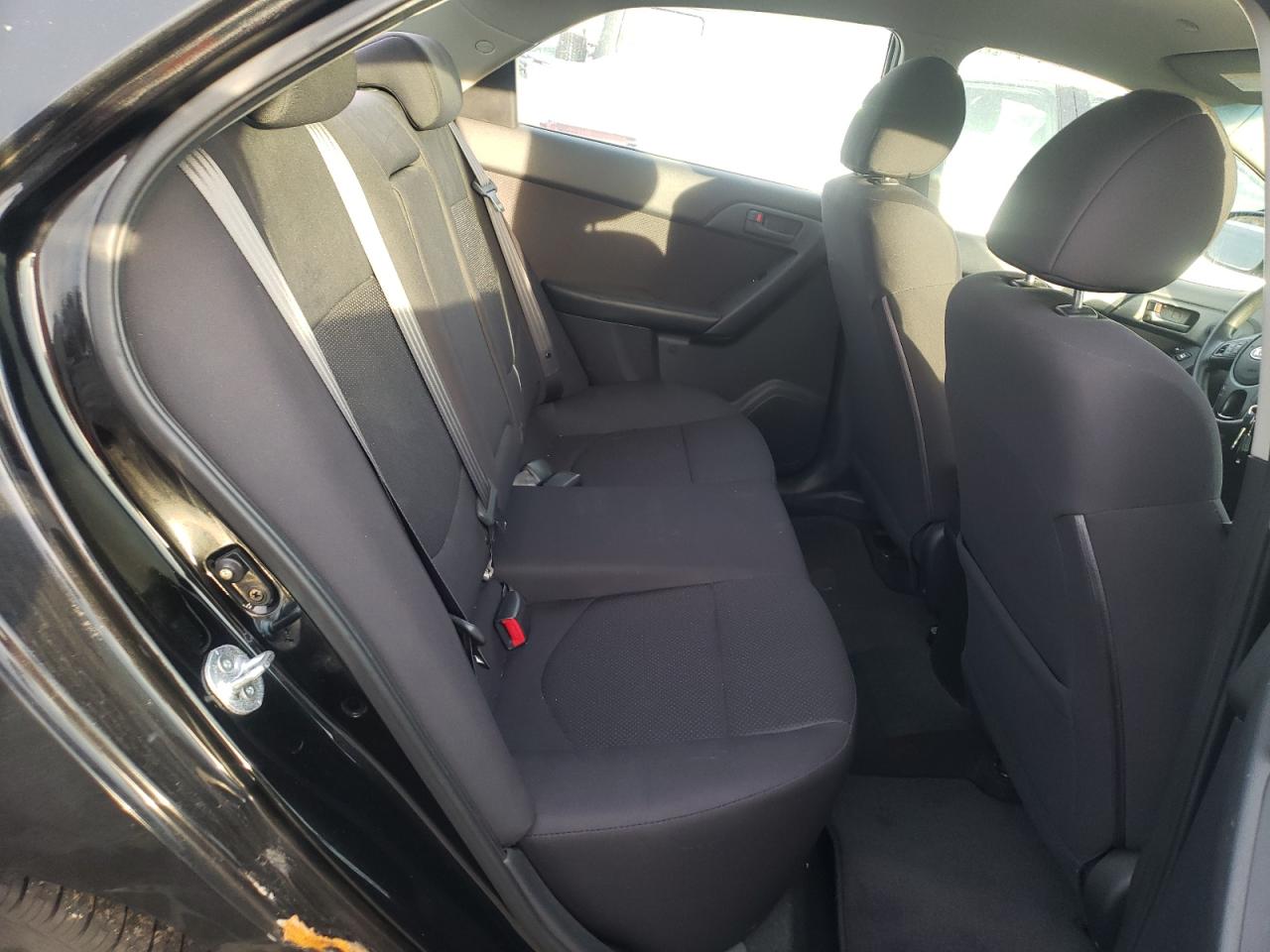 Photo 6 from auction – 2012 KIA FORTE EX with VIN KNAFU4A2XC5603791