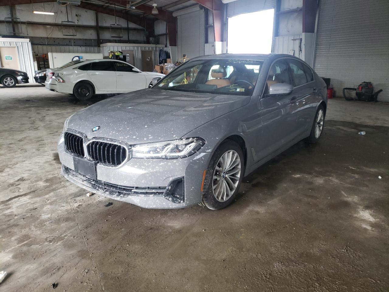 Photo 2 from auction – 2021 BMW 530 XI with VIN WBA13BJ08MCF35961