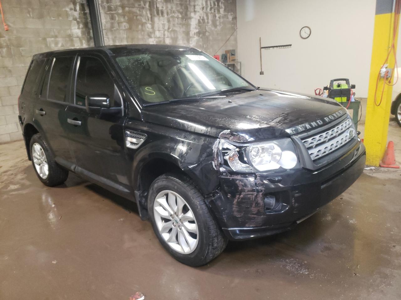 Photo 1 from auction – 2011 LAND ROVER LR2 HSE with VIN SALFR2BN5BH258435