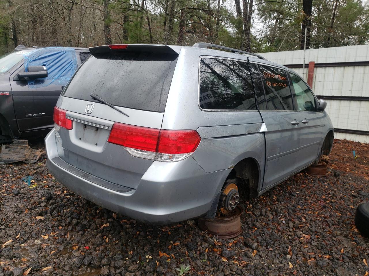 Photo 4 from auction – 2008 HONDA ODYSSEY EX with VIN 5FNRL38498B060380